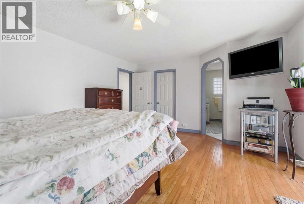 Single Family House for Sale in  Mt Cornwall Circle SE McKenzie Lake Calgary 