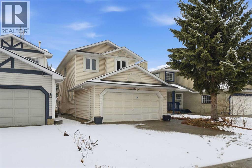 Single Family House for Sale in  Mt Cornwall Circle SE McKenzie Lake Calgary 