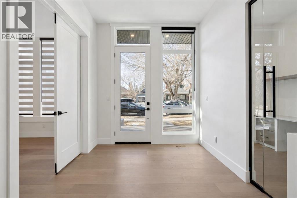 Single Family House for Sale in   Street NW Hillhurst Calgary 