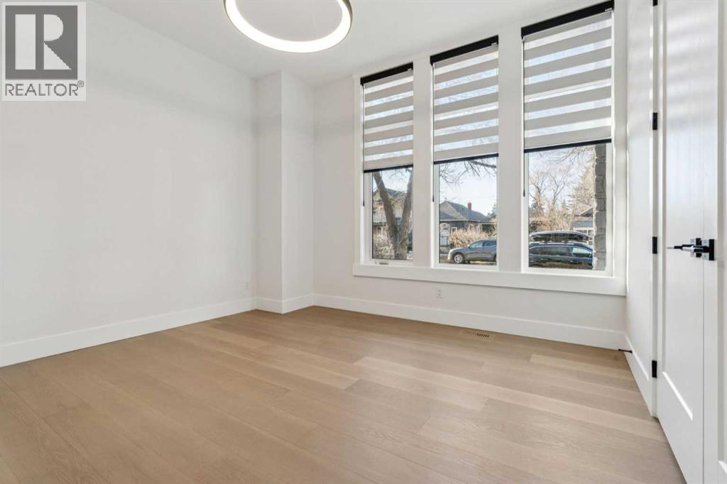 Single Family House for Sale in   Street NW Hillhurst Calgary 