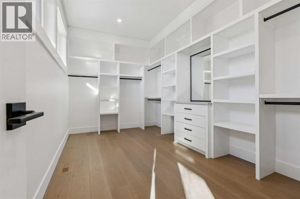 Single Family House for Sale in   Street NW Hillhurst Calgary 