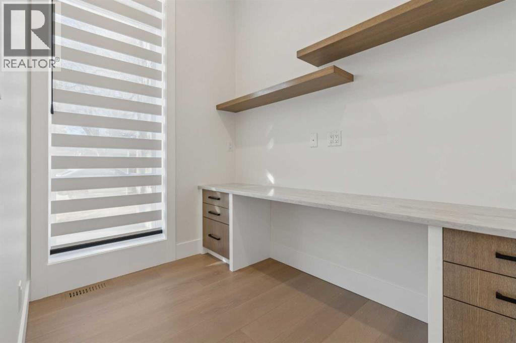 Single Family House for Sale in   Street NW Hillhurst Calgary 