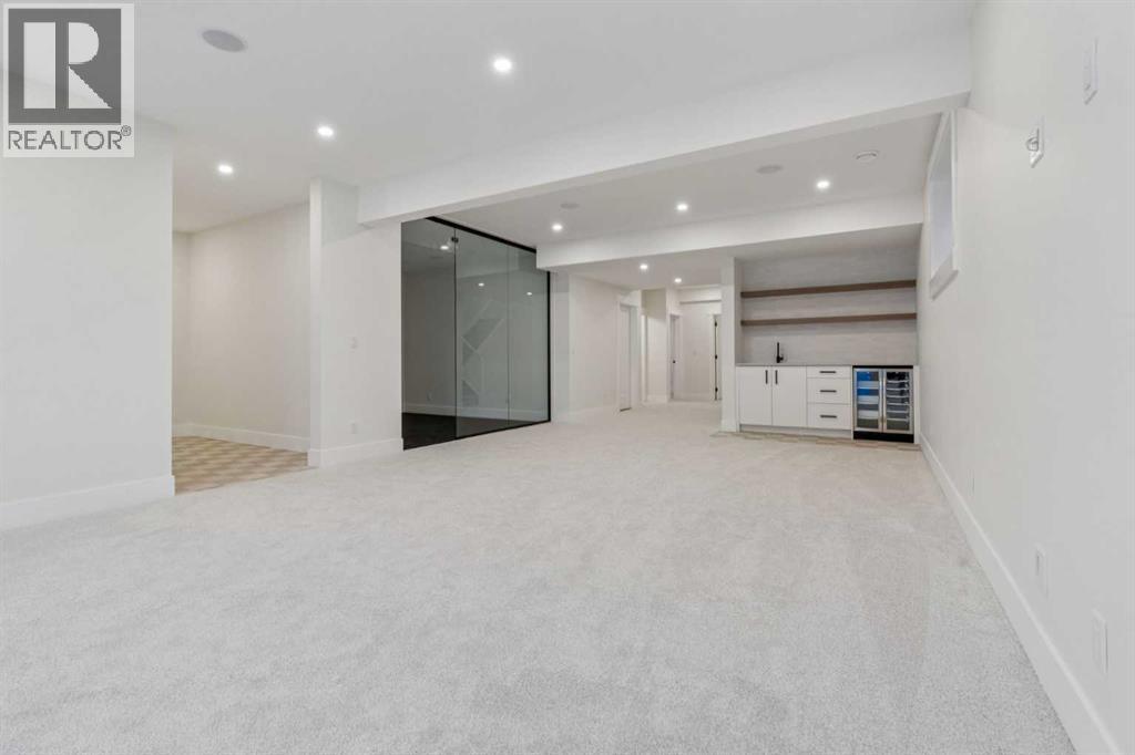 Single Family House for Sale in   Street NW Hillhurst Calgary 