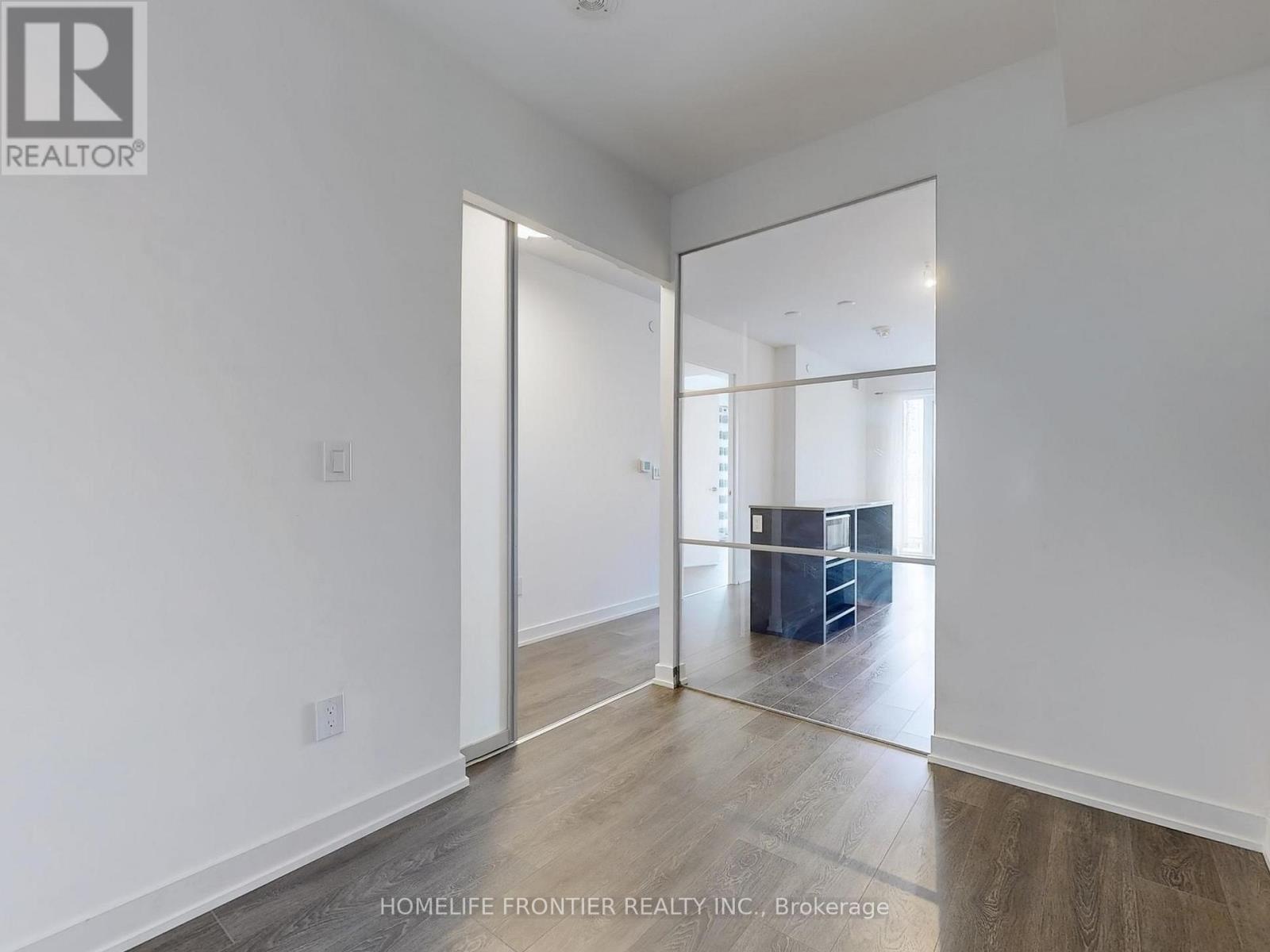#709 8 TIPPET ROAD - 13