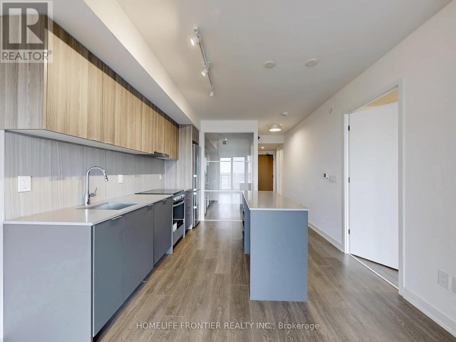 #709 8 TIPPET ROAD - 5