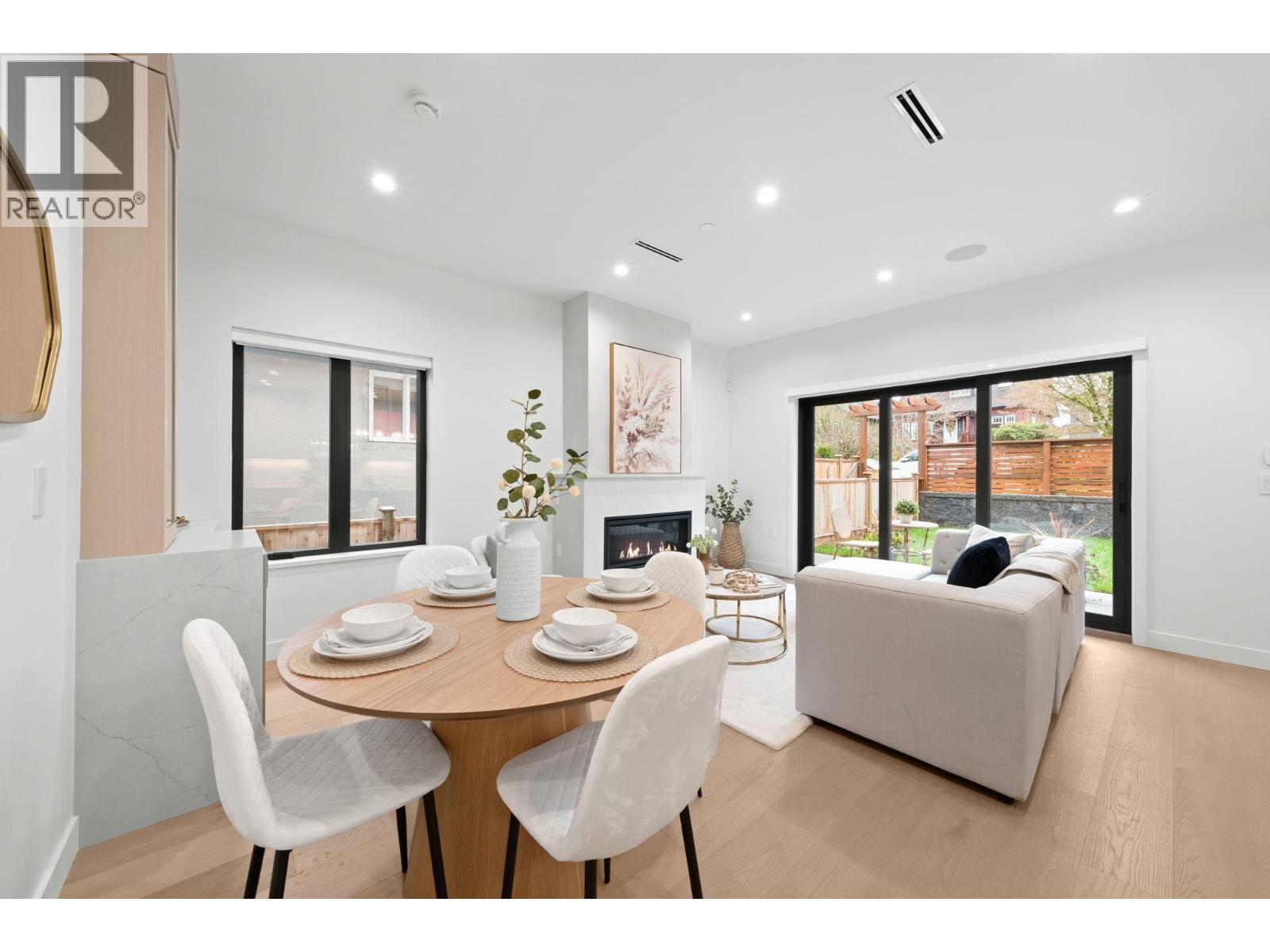 1 2247 PARKER Street - photo 2