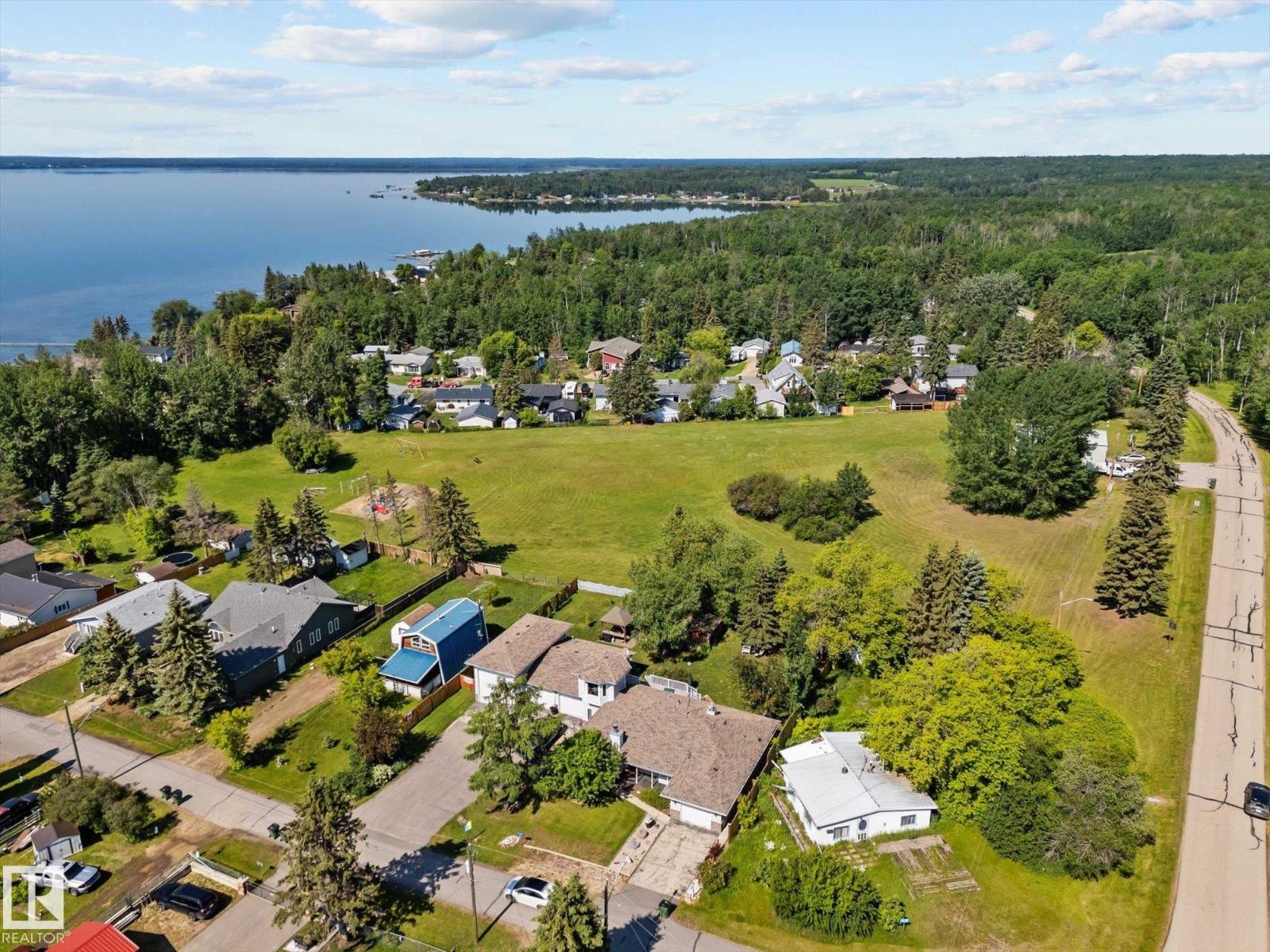 
          425 4 St. Yellowstone
            <br/>
            <span>Rural Lac Ste. Anne County</span>
            , 
            <span>AB</span>
             <span>T0E0A0</span>
         - Photo 20