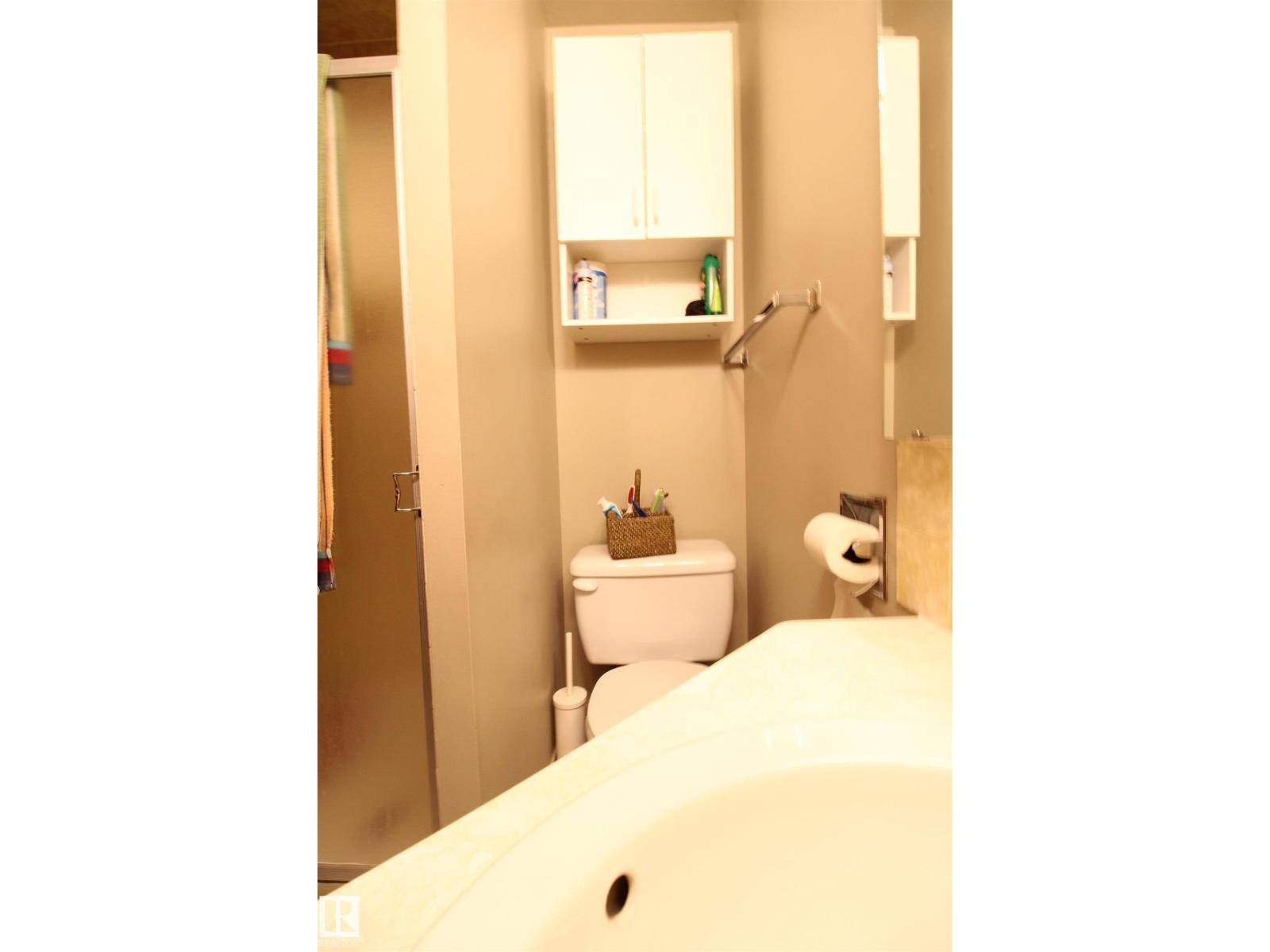 
          308 309 3 St. Ross Haven
            <br/>
            <span>Rural Lac Ste. Anne County</span>
            , 
            <span>AB</span>
             <span>T0E1A0</span>
         - Photo 27