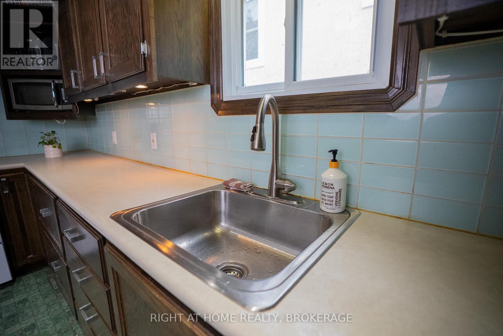 88 CHAPLIN AVENUE - 14