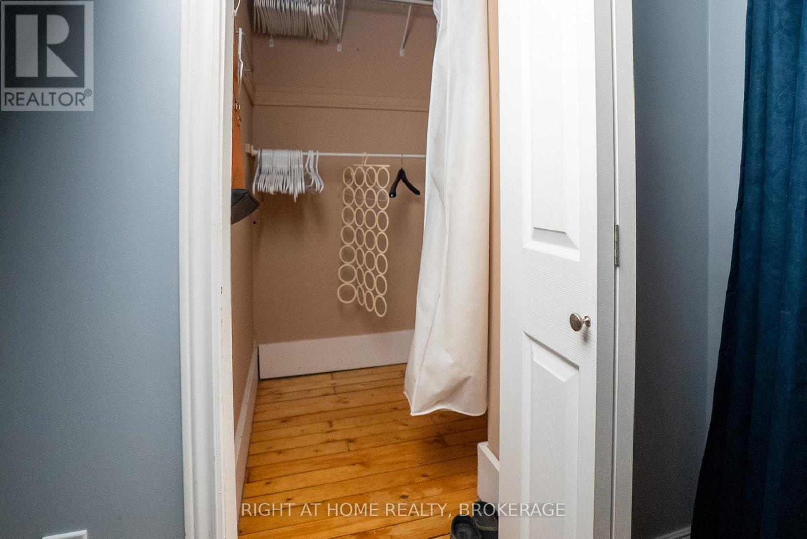 88 CHAPLIN AVENUE - 19