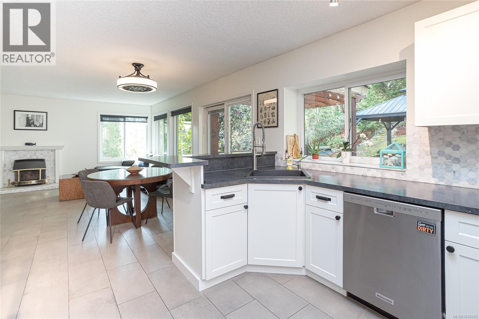  4816 Sea Ridge Drive, Saanich