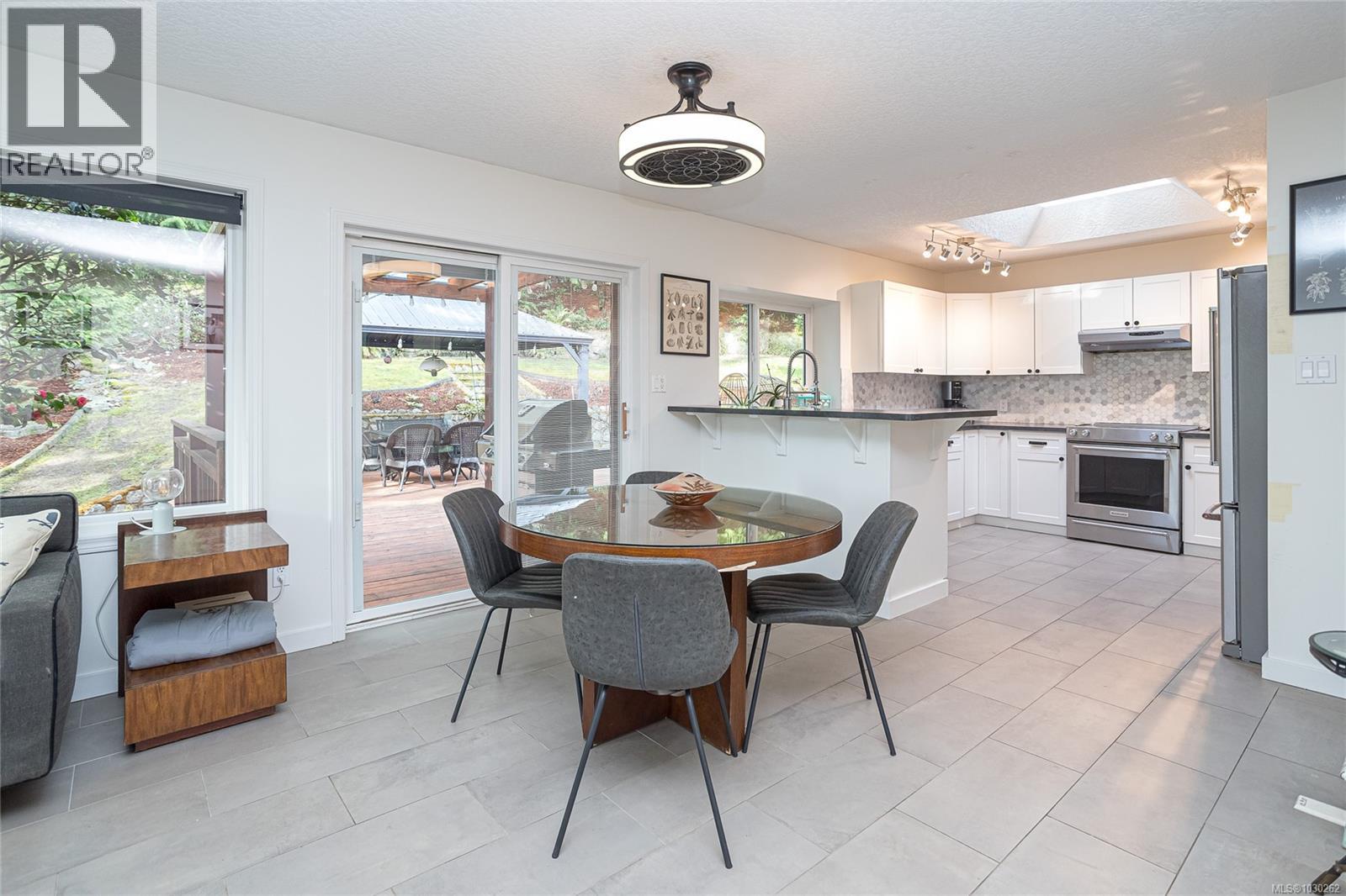  4816 Sea Ridge Drive, Saanich