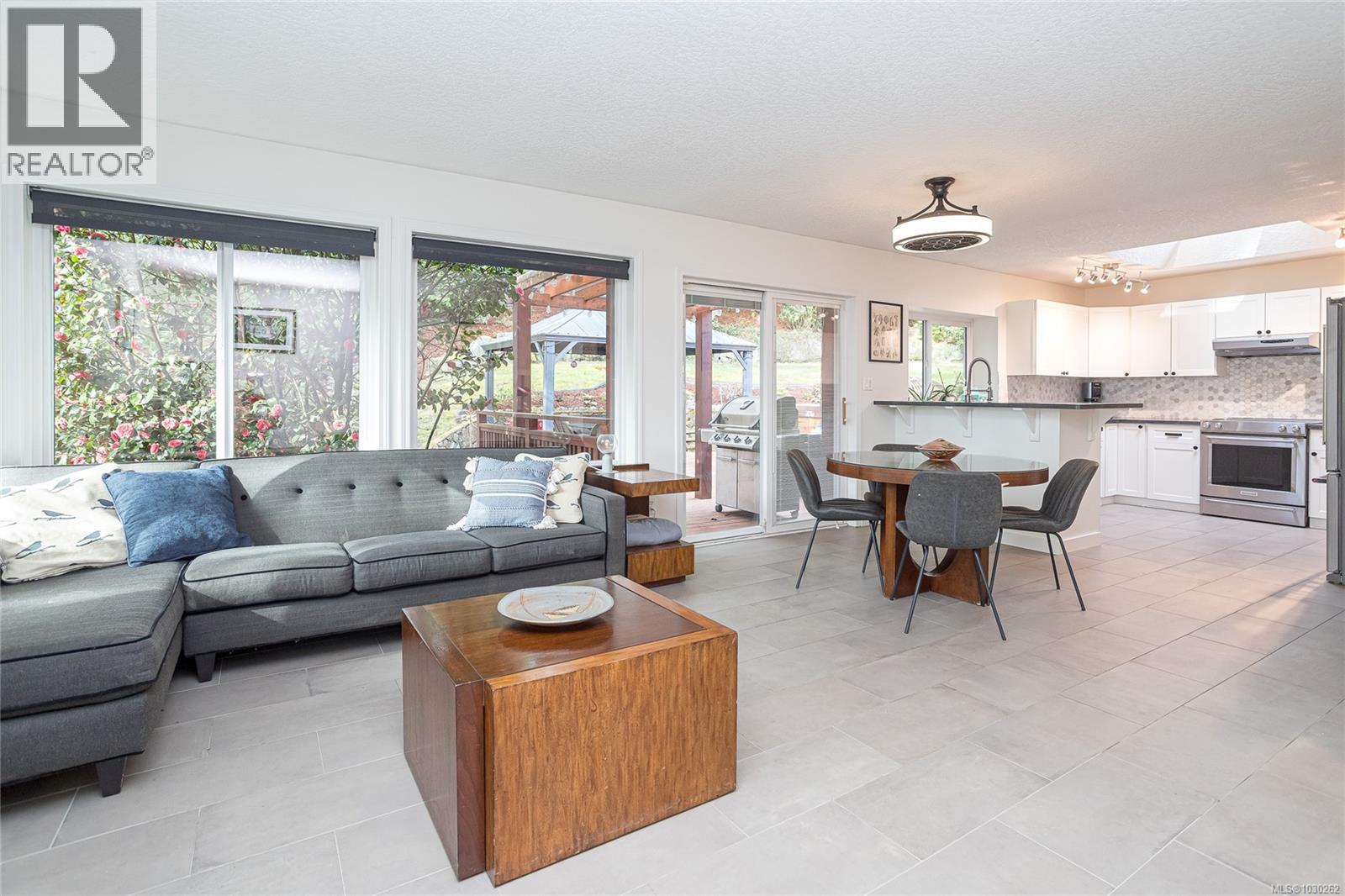  4816 Sea Ridge Drive, Saanich