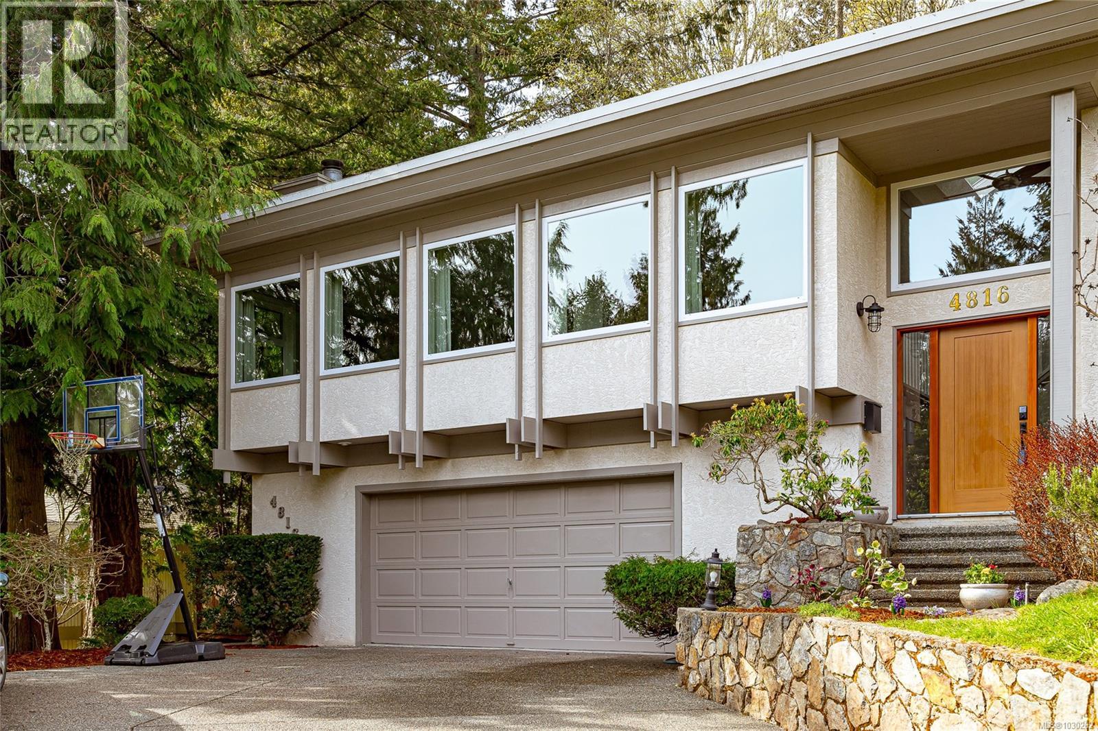  4816 Sea Ridge Drive, Saanich