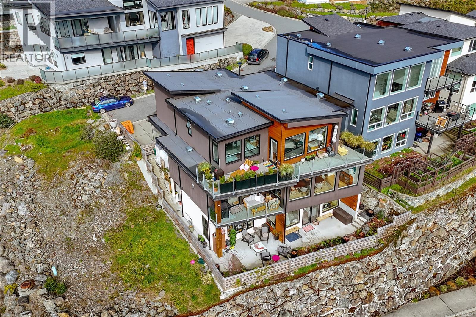 513 GURUNANK LANE - 45