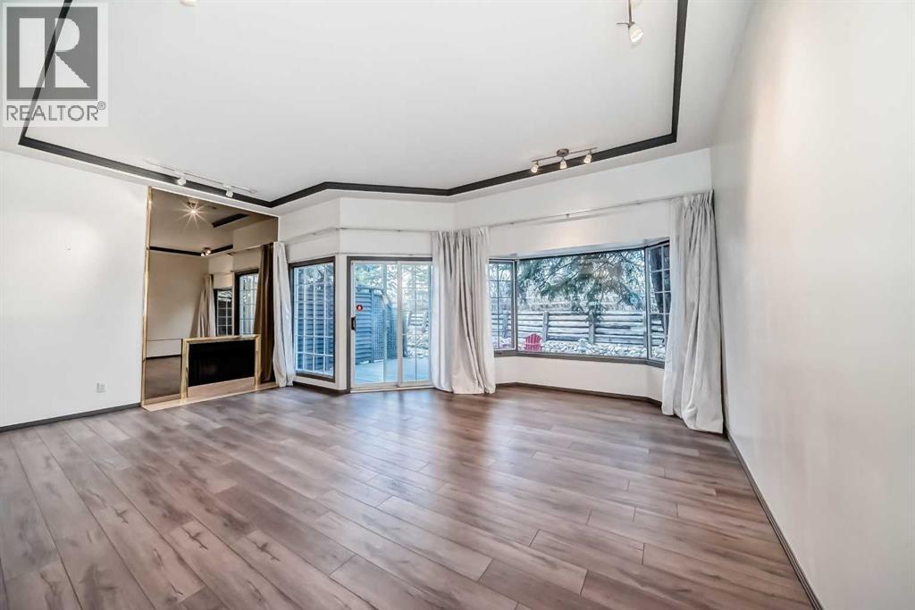 Single Family House for Sale in    Street NW Varsity Calgary 