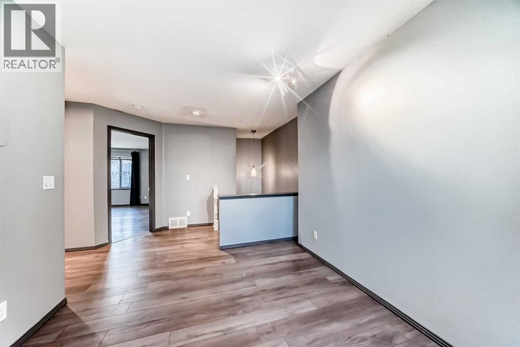 Single Family House for Sale in    Street NW Varsity Calgary 