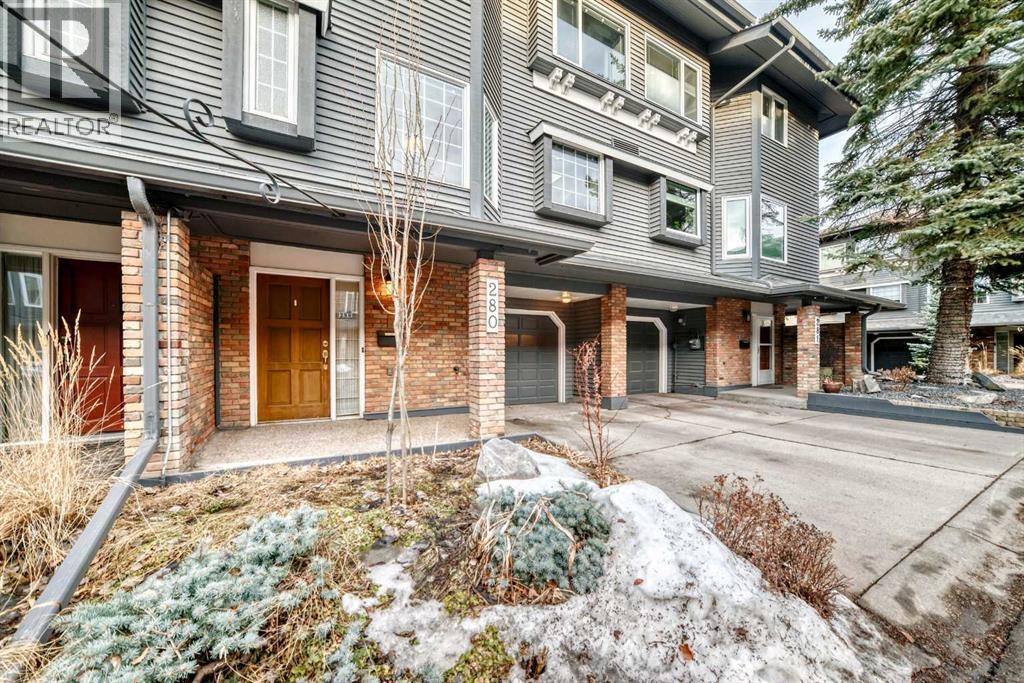 Single Family House for Sale in    Street NW Varsity Calgary 