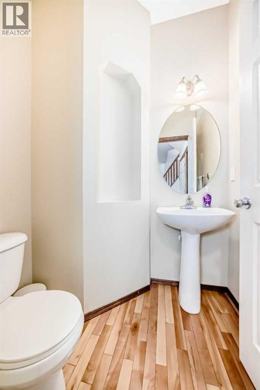 Single Family House for Sale in  Tuscany Ridge Crescent NW Tuscany Calgary 