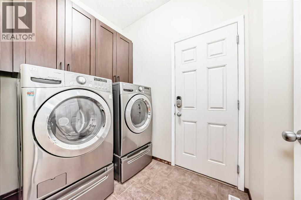 Single Family House for Sale in  Tuscany Ridge Crescent NW Tuscany Calgary 