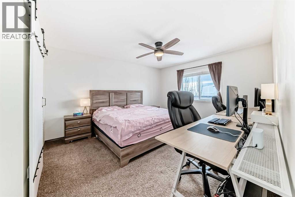 Single Family House for Sale in  Tuscany Ridge Crescent NW Tuscany Calgary 