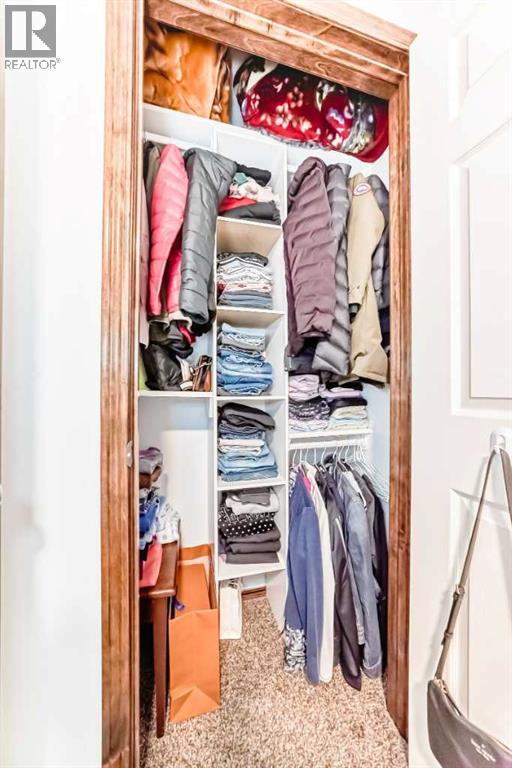 Single Family House for Sale in  Tuscany Ridge Crescent NW Tuscany Calgary 