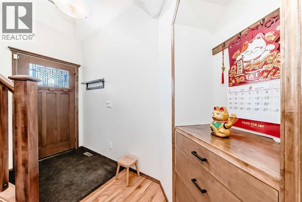 Single Family House for Sale in  Tuscany Ridge Crescent NW Tuscany Calgary 