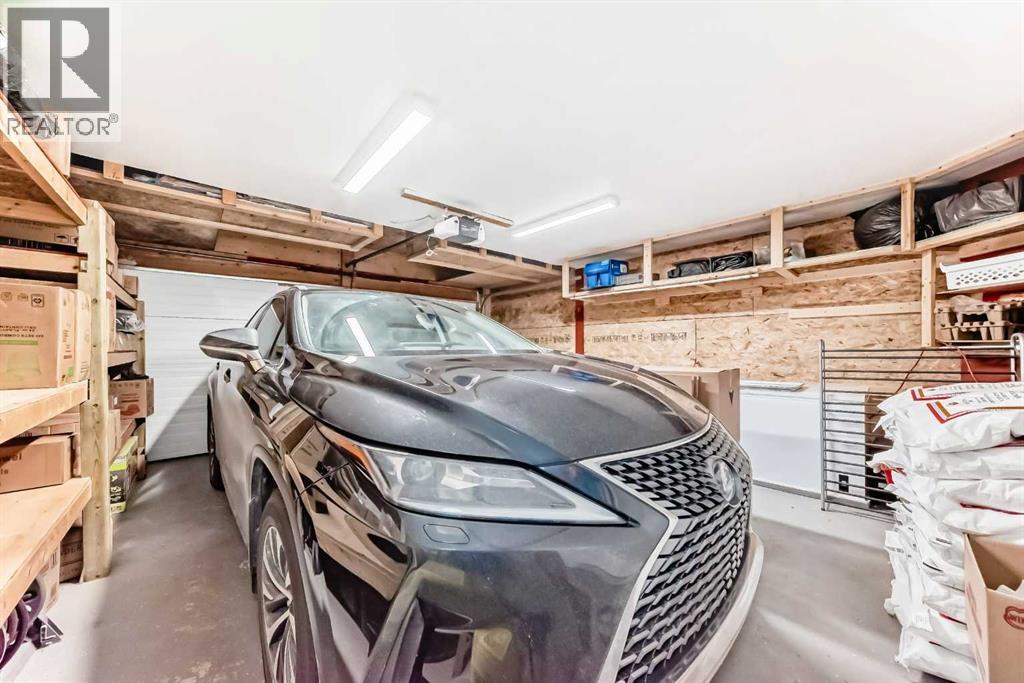 Single Family House for Sale in  Tuscany Ridge Crescent NW Tuscany Calgary 