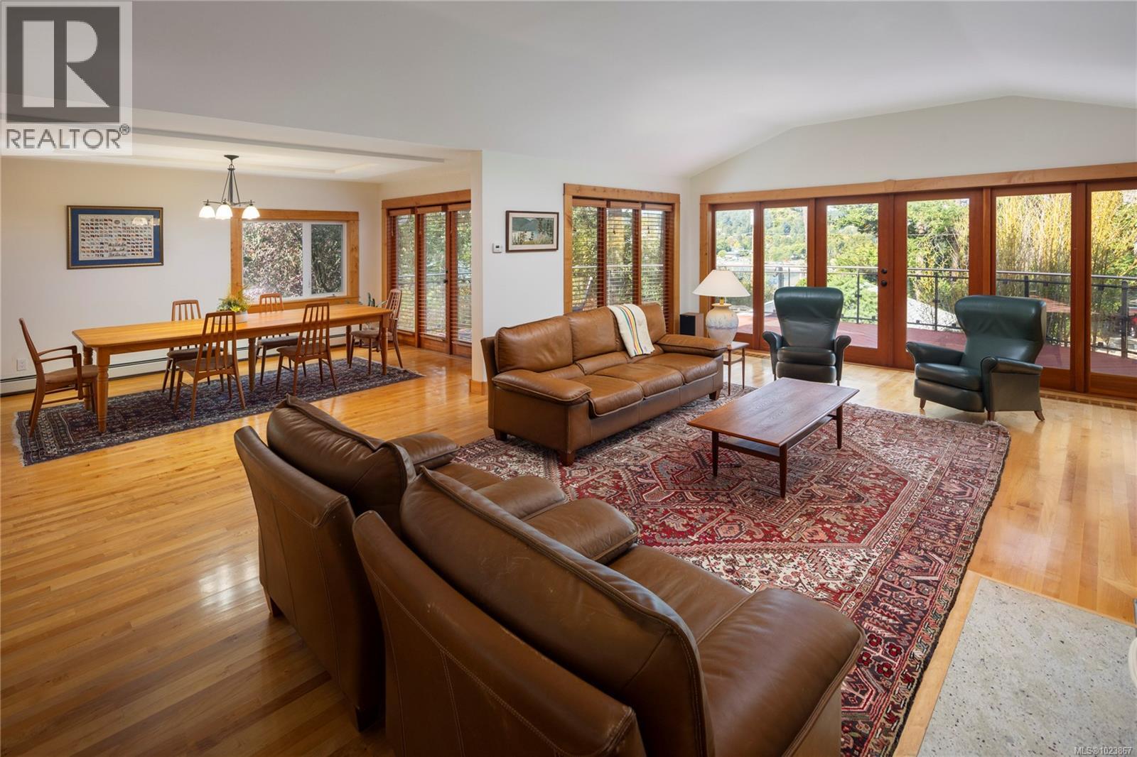  2710 Sea View Road, Saanich