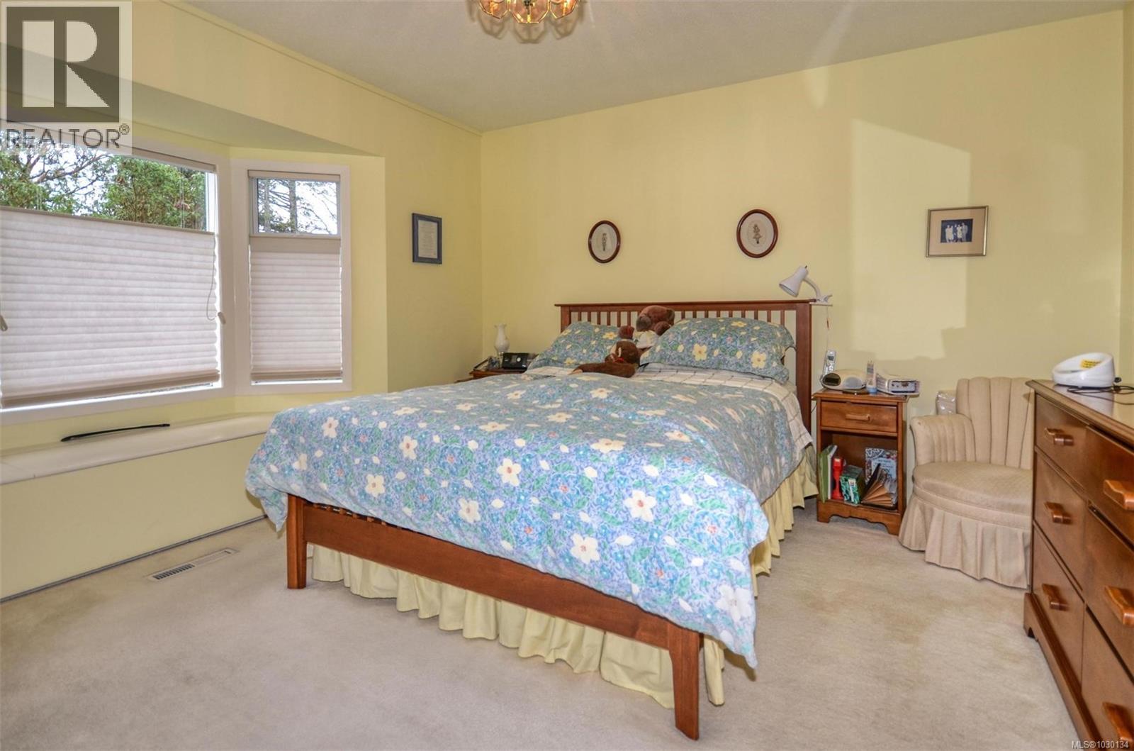  10502 Jocelyn Place, Sidney