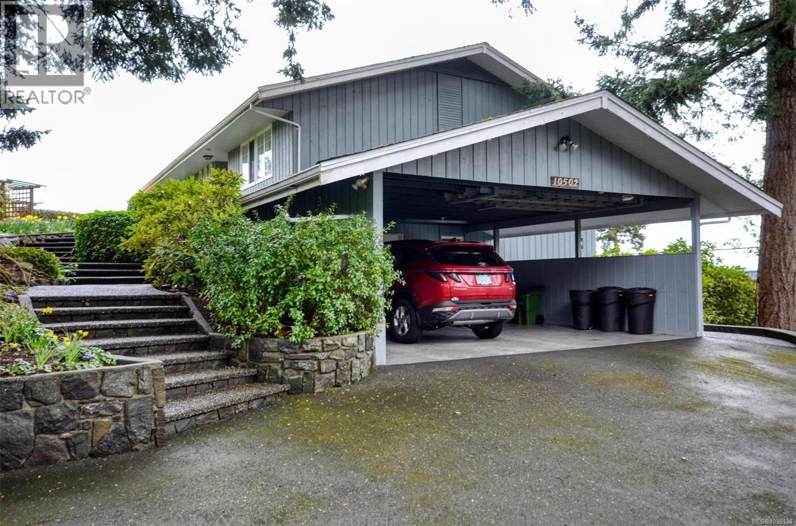  10502 Jocelyn Place, Sidney