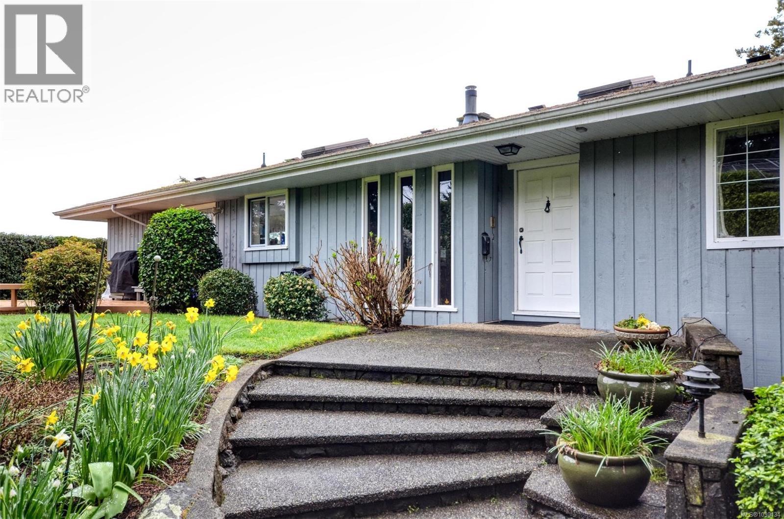  10502 Jocelyn Place, Sidney