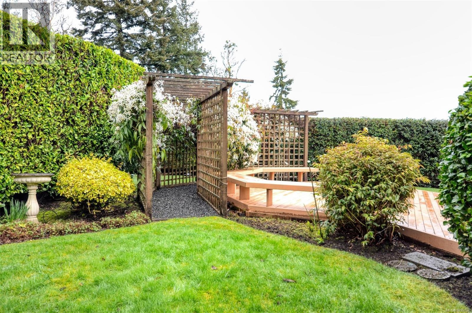  10502 Jocelyn Place, Sidney