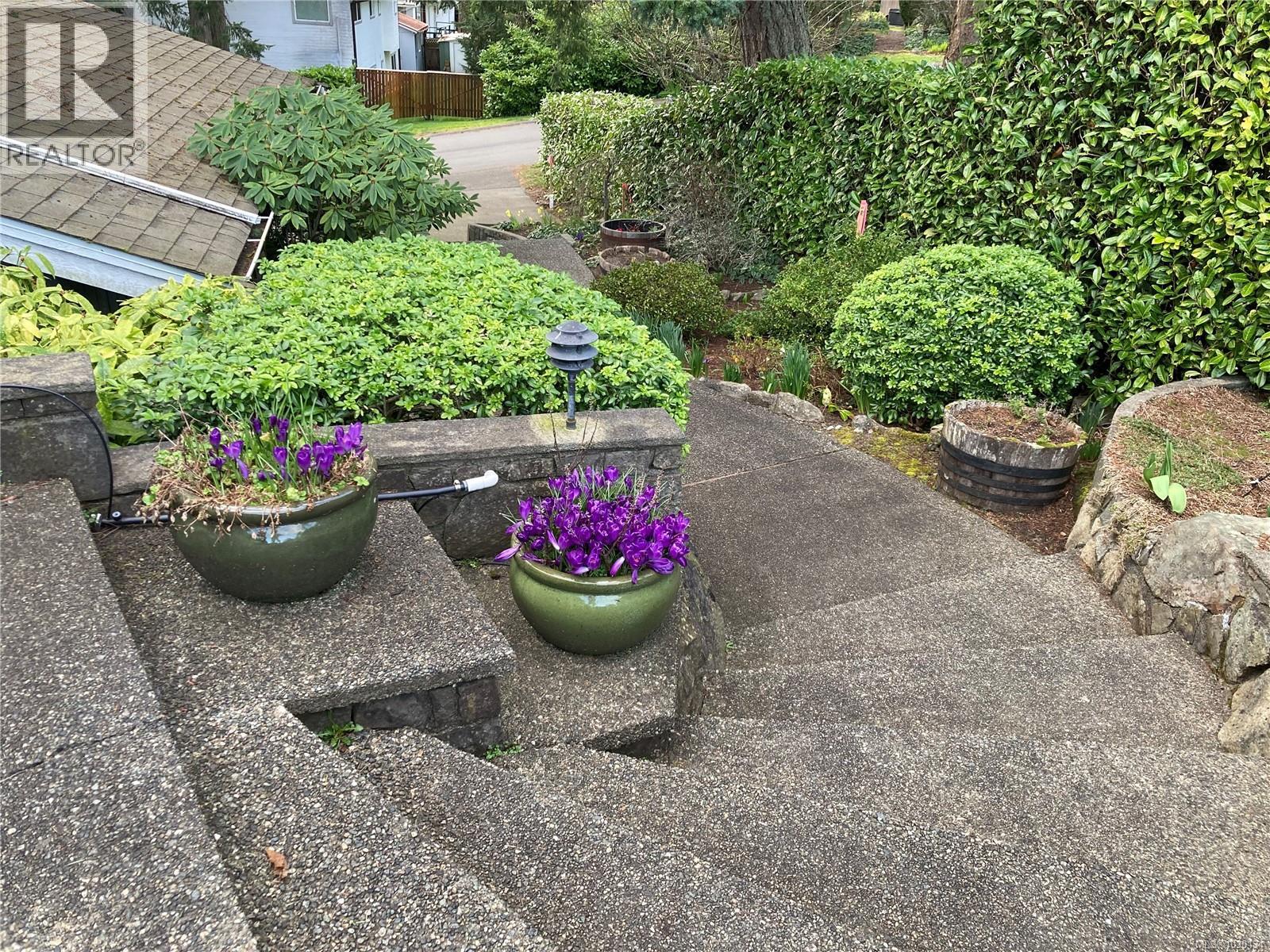  10502 Jocelyn Place, Sidney