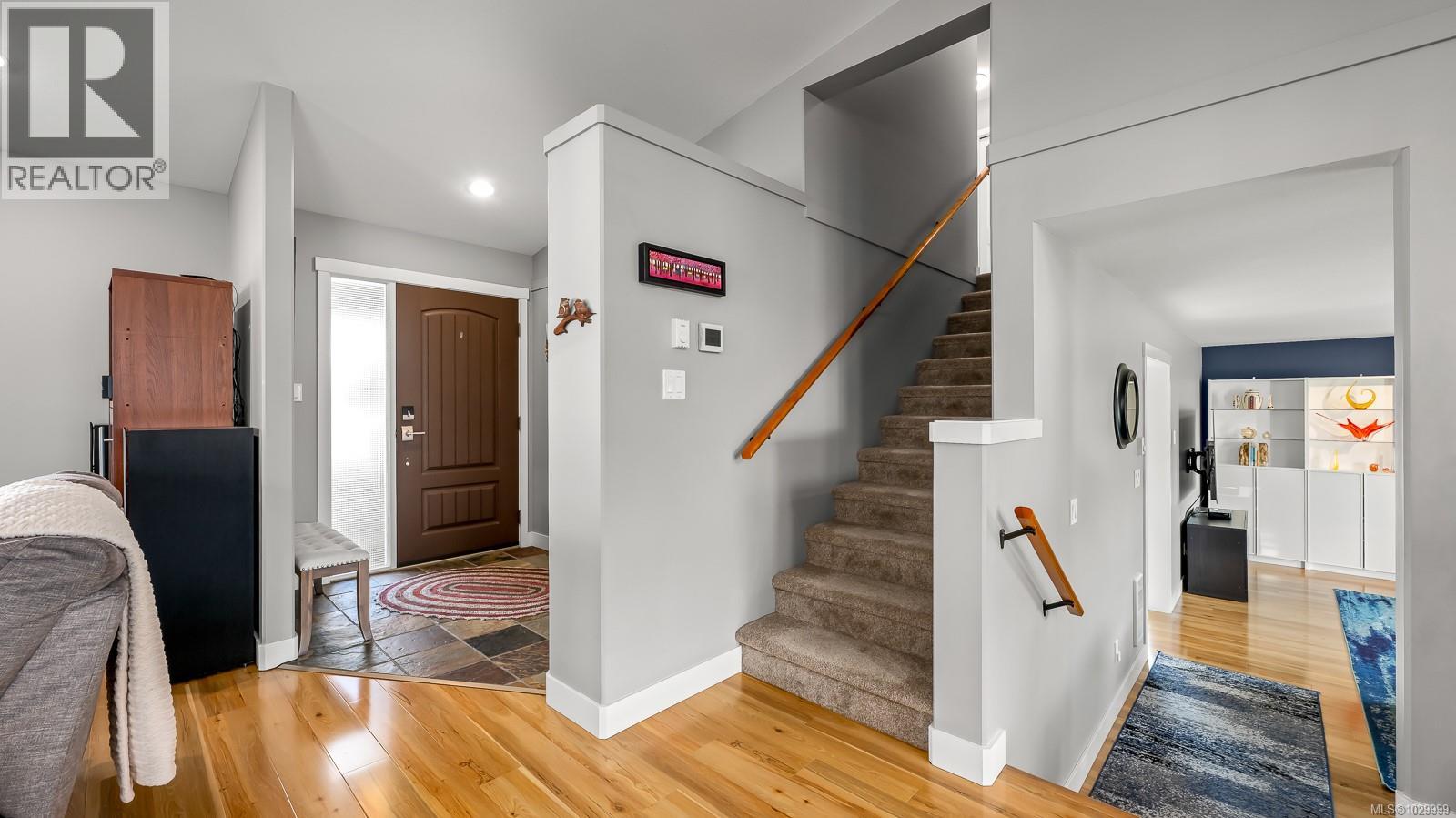 560 SPITFIRE DR - 10