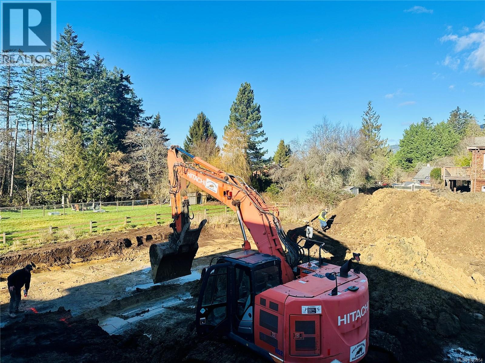  10956 Chalet Road, North Saanich