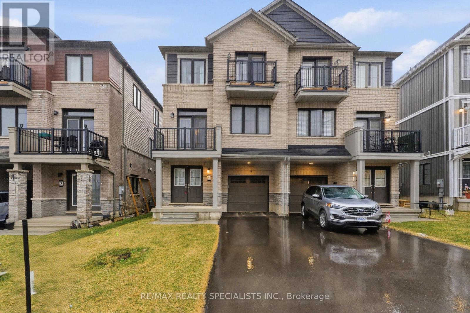 5 NORWICH CRESCENT