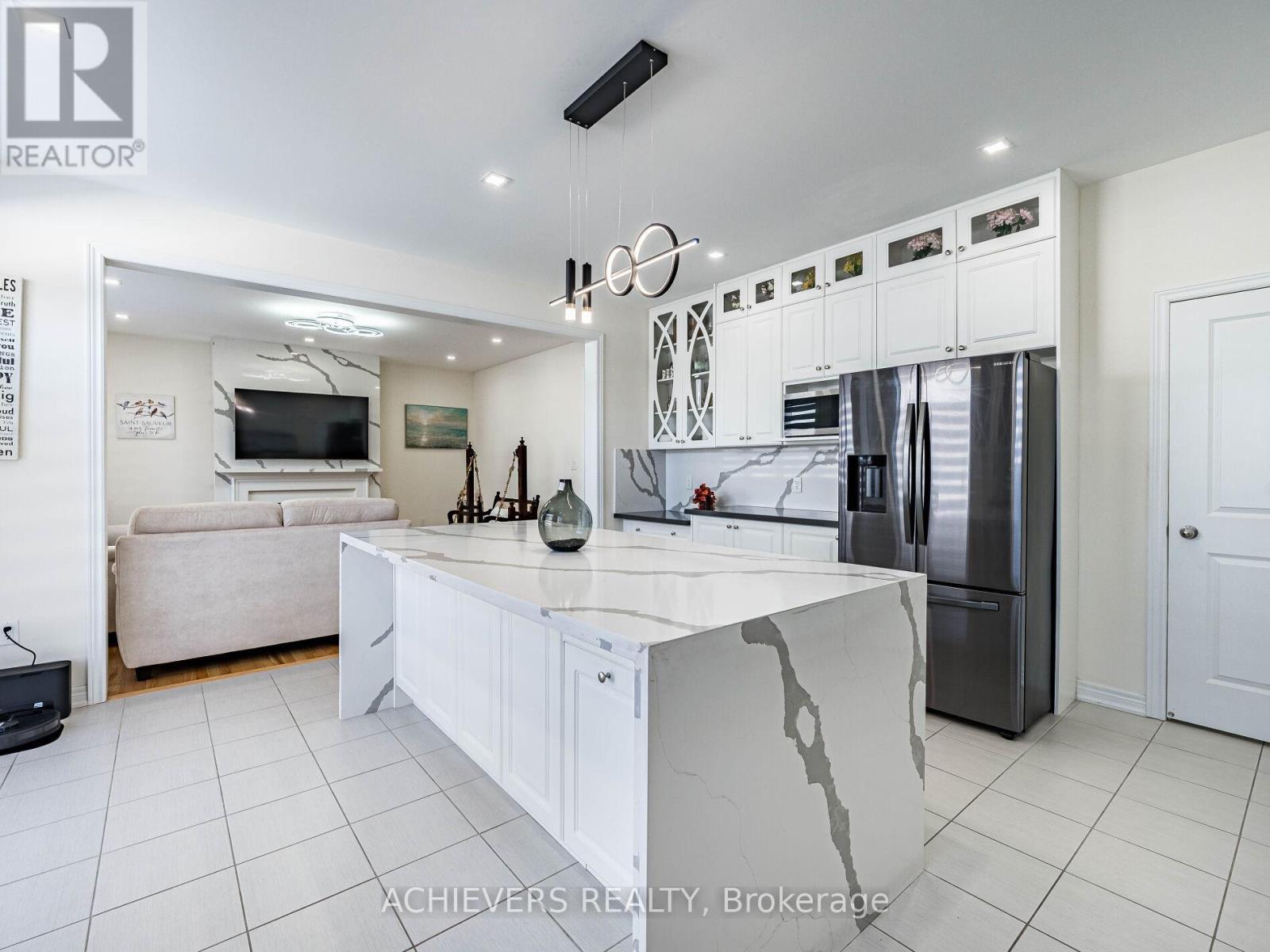451 BLACK CHERRY CRESCENT - 17