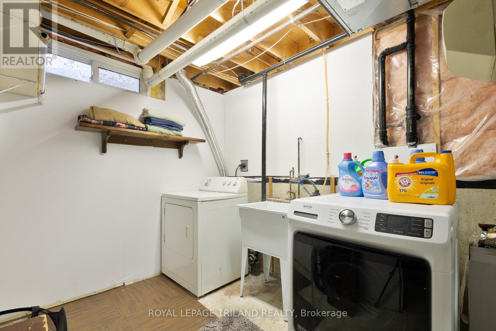 379 SHERWOOD AVENUE Property Photo