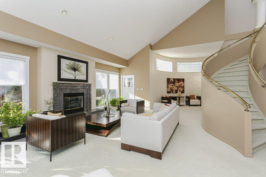 11 WELLINGTON CR NW, Edmonton