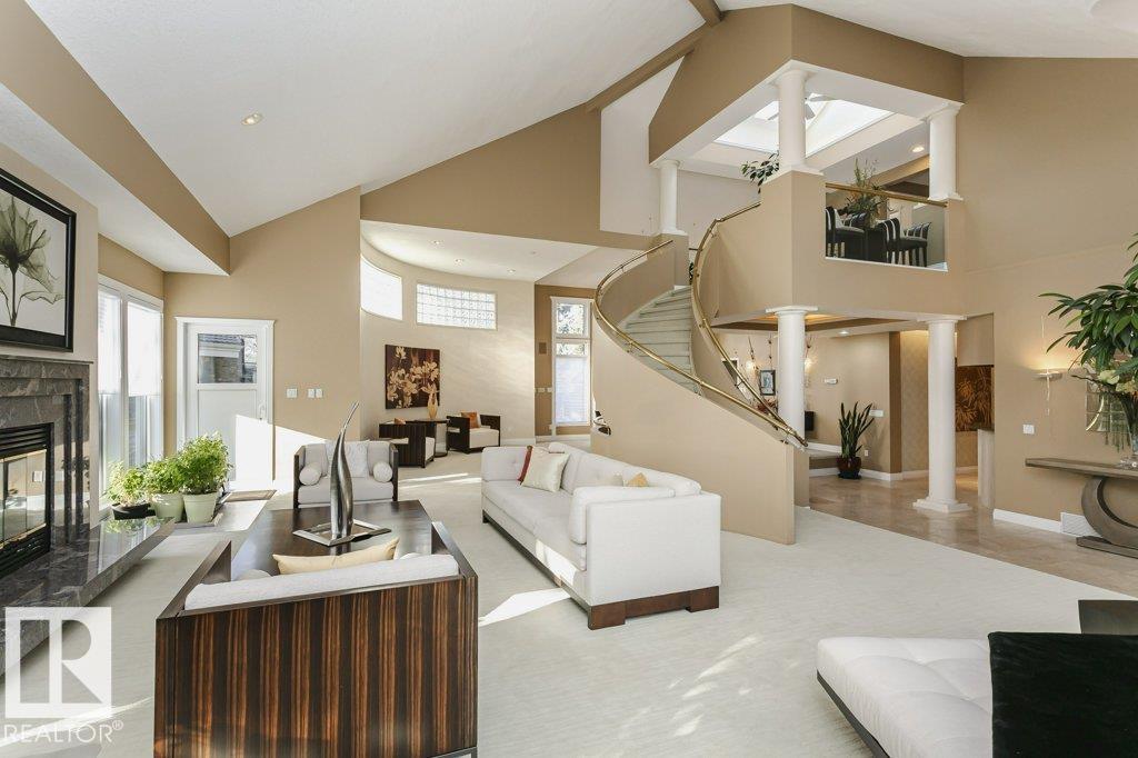 11 WELLINGTON CR NW, Edmonton