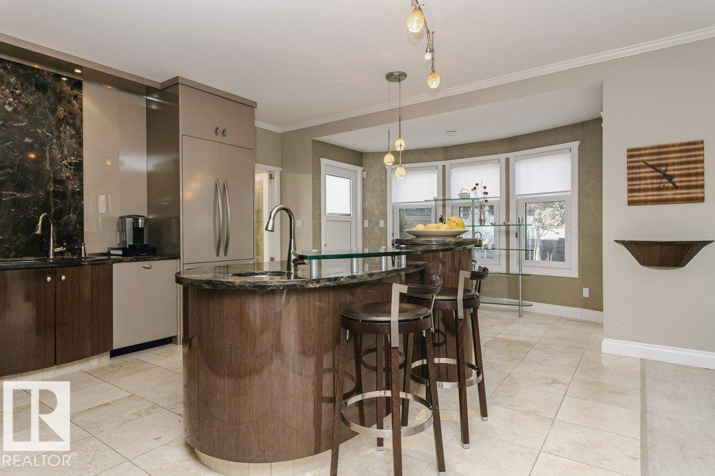 11 WELLINGTON CR NW - 20