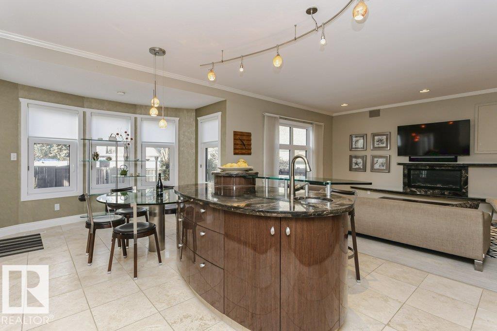 11 WELLINGTON CR NW - 21