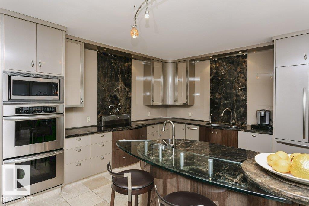 11 WELLINGTON CR NW, Edmonton