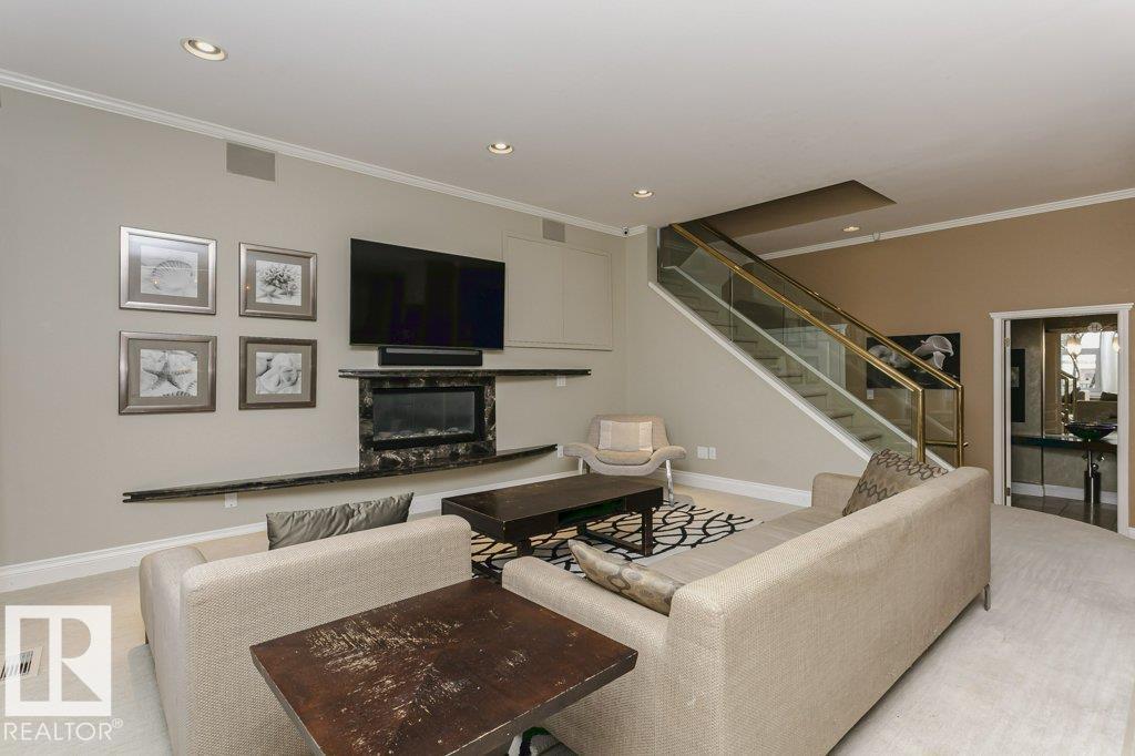 11 WELLINGTON CR NW - 26