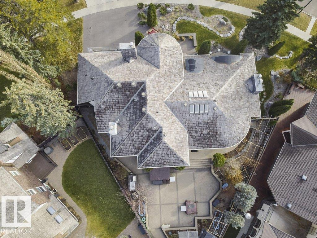 11 WELLINGTON CR NW, Edmonton