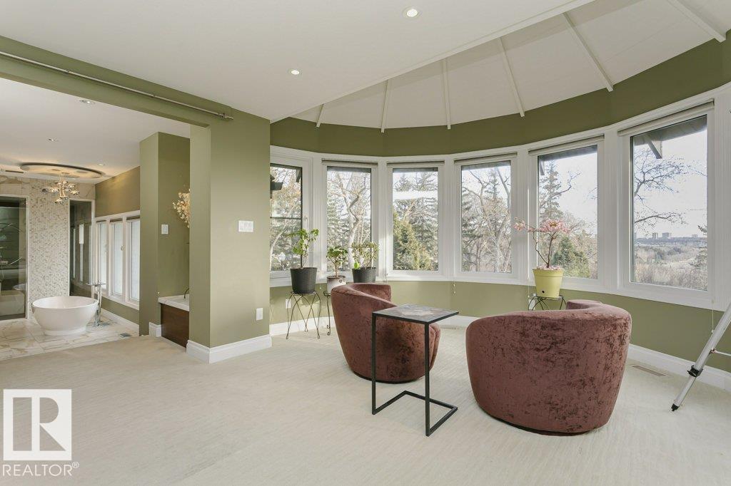 11 WELLINGTON CR NW, Edmonton