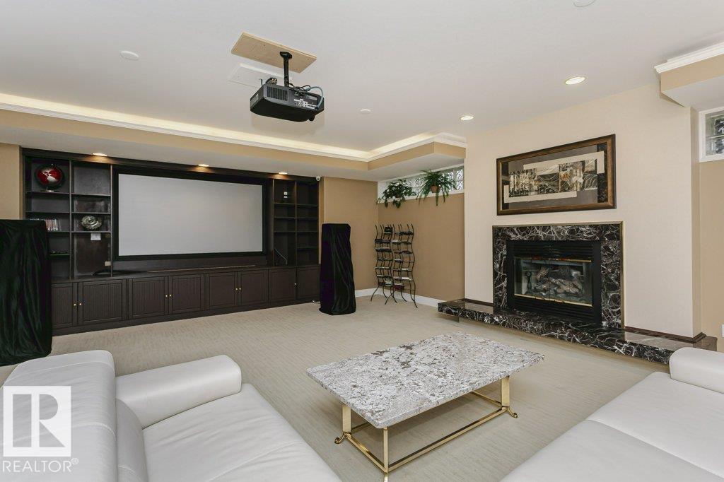 11 WELLINGTON CR NW, Edmonton