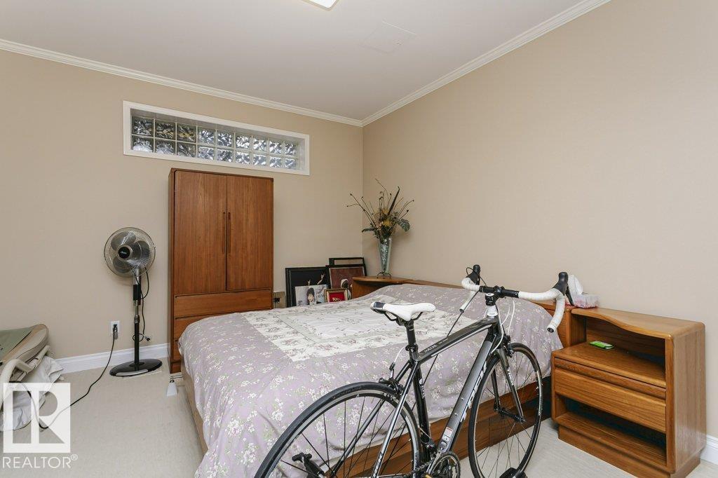 11 WELLINGTON CR NW, Edmonton