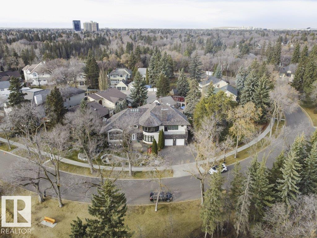 11 WELLINGTON CR NW, Edmonton